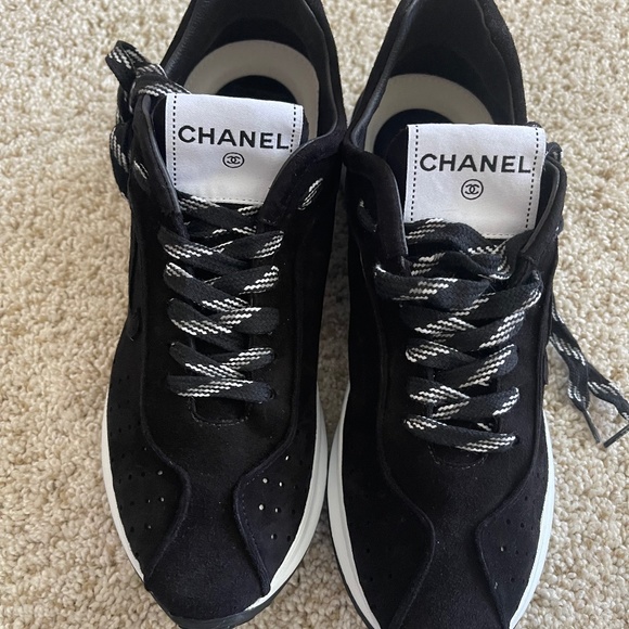 Chanel Suede Goatskin CC Black. Brand new with box, tags, dust bags. Size 38 - Picture 1 of 5